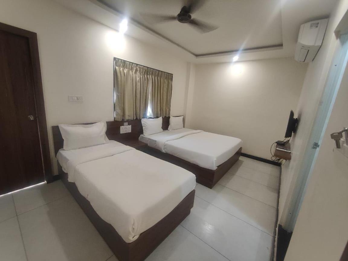 Super Townhouse Shivamogga Formerly Karthik Bhavan Exterior photo